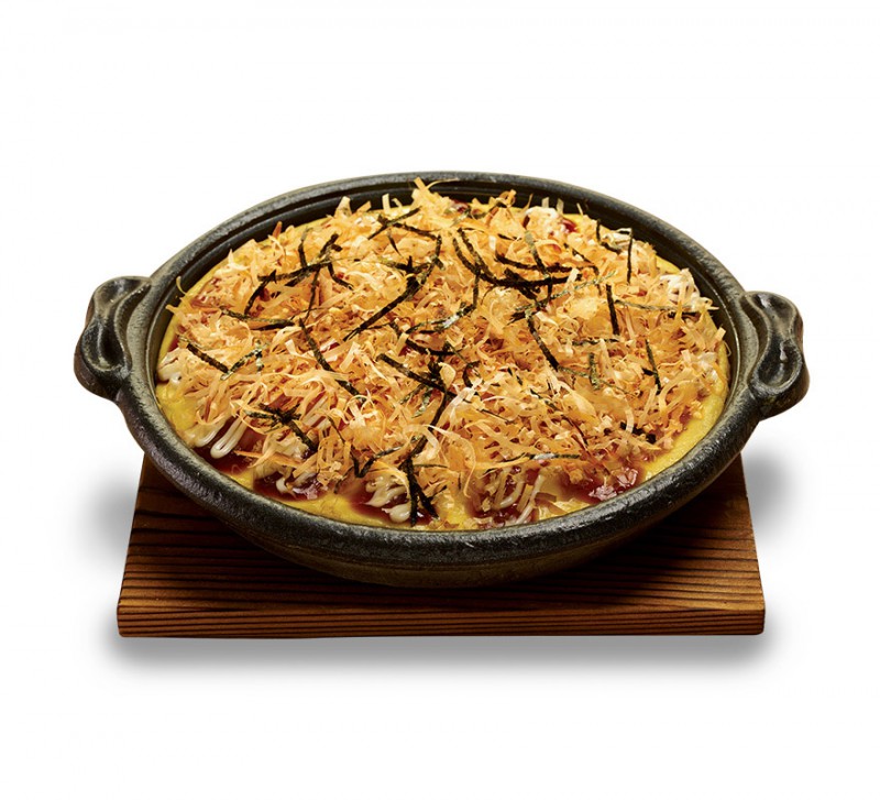 ยากิโซบะกระทะร้อนห่อไข่